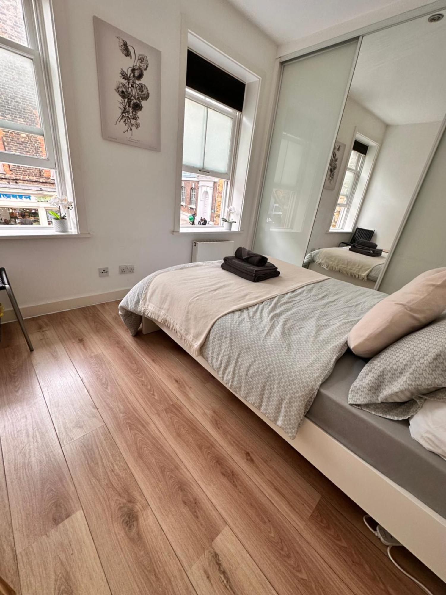 2 Modern Double Rooms In The Heart Of Brick Lane London Exterior photo